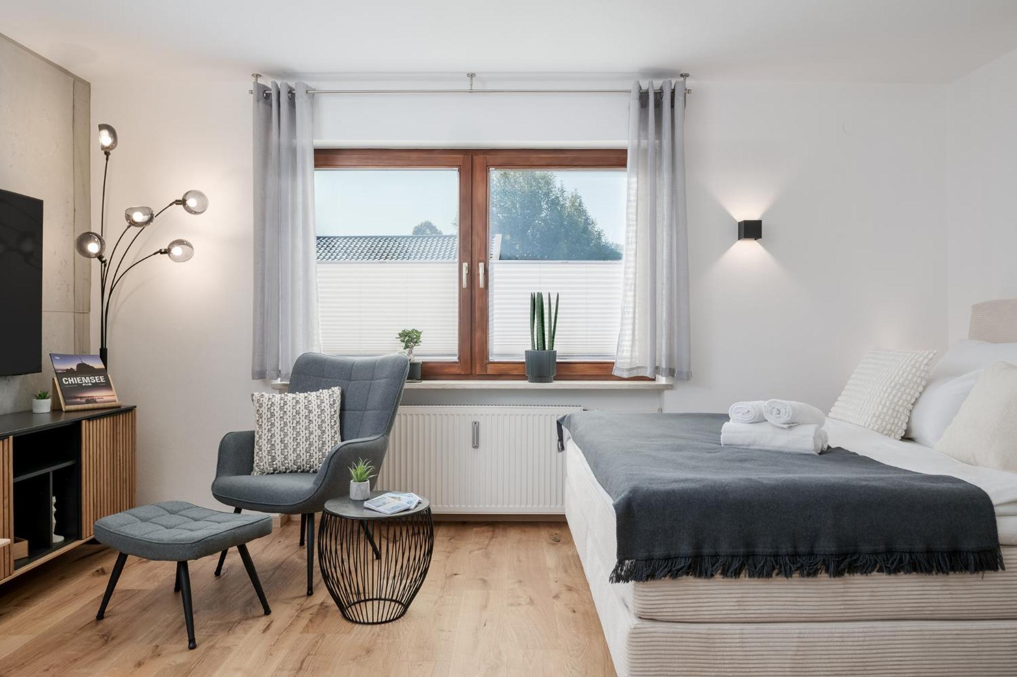 Fenjoy Design Studio Apartment Бернау-ам-Кімзе Екстер'єр фото